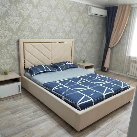 Vip Квартира Центр Uralsk Exterior foto